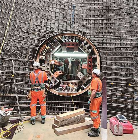 The barrel shutter in place inside the King George’s Park shaft to form the connection tunnel.